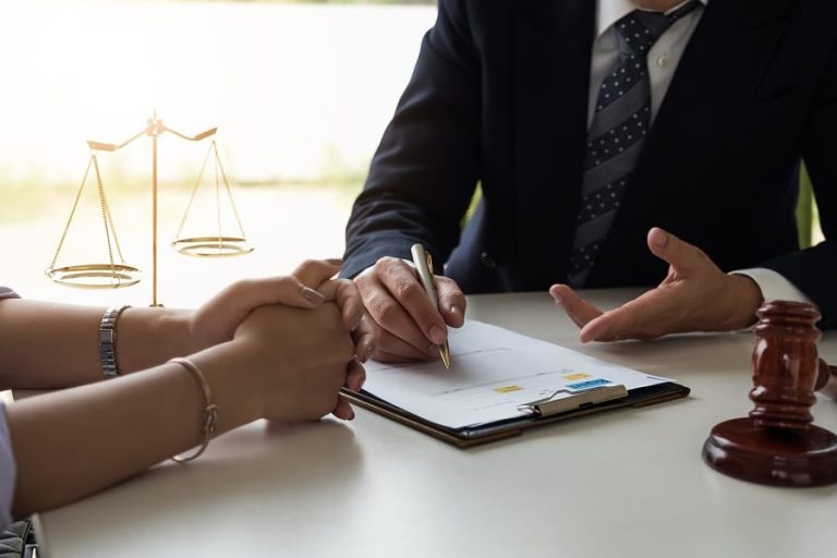 Mencegah Risiko Finansial dan Legal dengan Layanan Hukum Sejak Awal